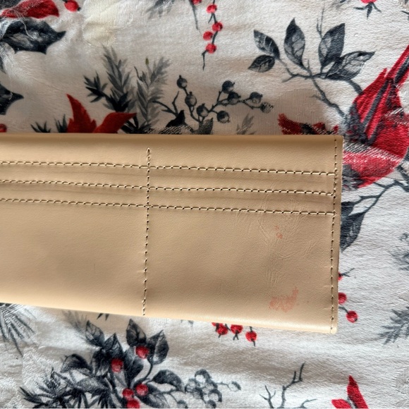 Wallet Creamy Sheep Skin Hand-Crafted Minimalist Folded - Picture 6 of 7